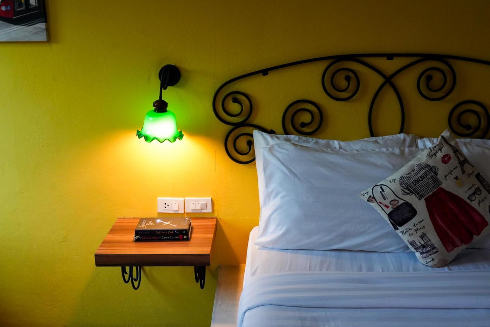 The Castello Resort Ko Lan Room photo